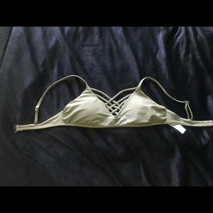 Green bathingsuit top